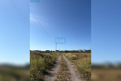 Teren de 5300 mp, în Cocoșești