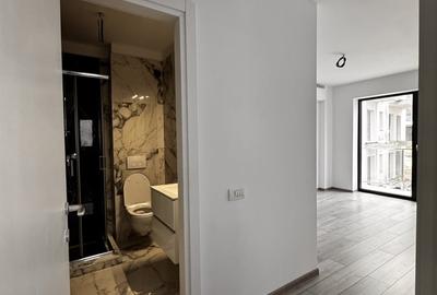 Apartament cu 3 camere semidecomandat în Central - 2