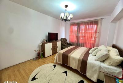 Apartament cu 3 camere în Tudor Vladimirescu