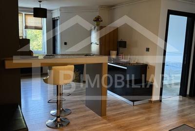 Apartament cu 3 camere decomandat în Pandurilor
