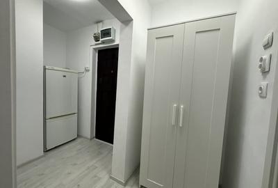 Garsonieră decomandată în Titan - 1