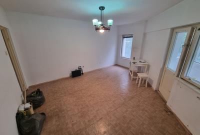Apartament cu 2 camere decomandat în Tomis II