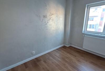 Apartament cu 3 camere semidecomandat în Gării - 7