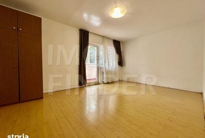 Apartament cu 4 camere decomandat, mobilat în Zorilor