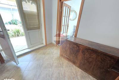 Casă cu 4 camere în Milcovul