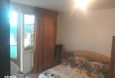 Apartament cu 3 camere decomandat în Militari