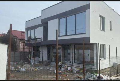 Casă cu 7 camere cu Teren 225 Mp în Bariera Vâlcii