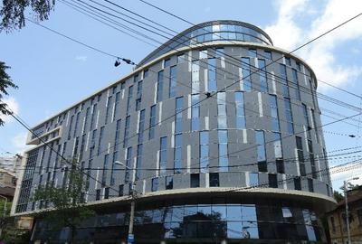 Birou, de 310 mp, în Armeneasca - 1