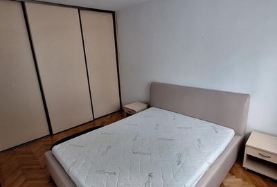 Apartament cu 2 camere semidecomandat în Dosu Bricii