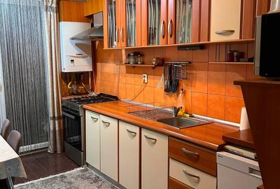 Apartament cu 2 camere decomandat, mobilat în Florești