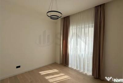 Casă cu 6 camere cu Teren 325 Mp în Iancu Nicolae