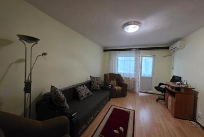 Apartament cu 2 camere decomandat în Lacul Tei
