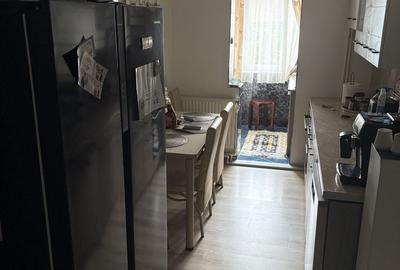 Apartament cu 3 camere decomandat în Stana - 1