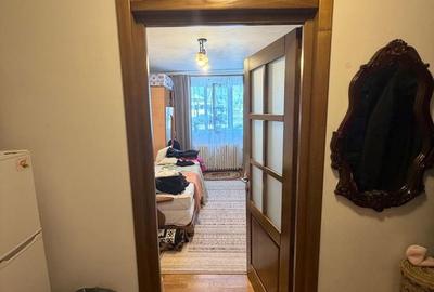 Apartament cu 6 camere decomandat în Tătărași