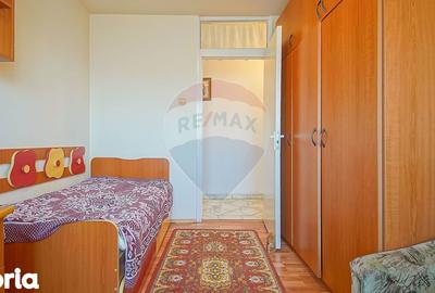 Apartament cu 3 camere decomandat, mobilat în Central - 1