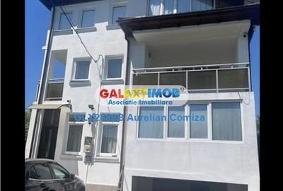 Casă cu 10 camere cu Garaj în 1 Mai