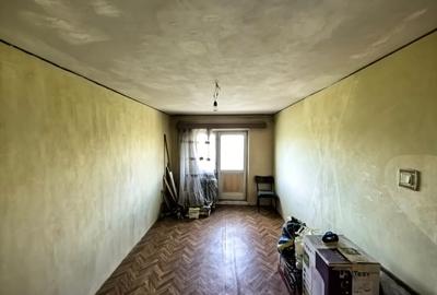 Apartament cu 2 camere decomandat în Vlahuță