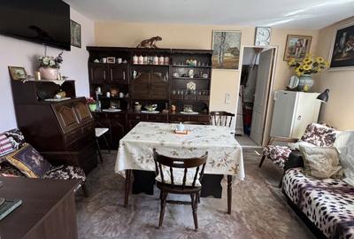 Casă cu 4 camere decomandat cu Teren 400 Mp în Aradul Nou