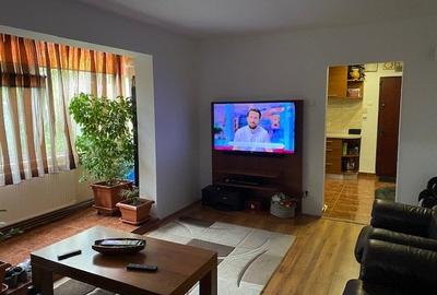 Apartament cu 3 camere semidecomandat, mobilat în Olimpia-Stadion - 2