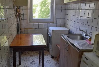 Apartament cu 3 camere nedecomandat în Șagului