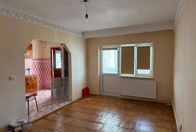 Apartament cu 3 camere decomandat, mobilat în Km 5 - 3