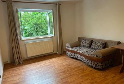 Apartament cu 2 camere decomandat în Mărăței
