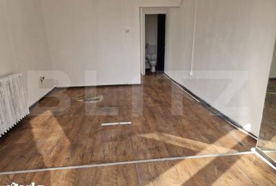 Spațiu comercial, de 55 mp, în Rogerius - 5