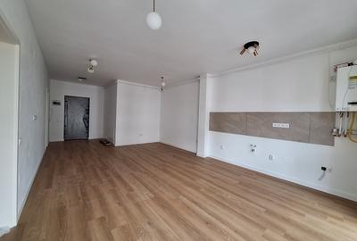 Apartament cu 2 camere semidecomandat în Florești