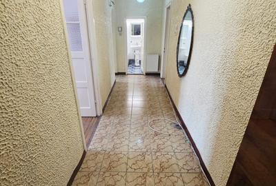 Apartament cu 2 camere decomandat în Sud