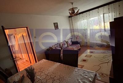 Apartament cu 3 camere decomandat în Tineretului