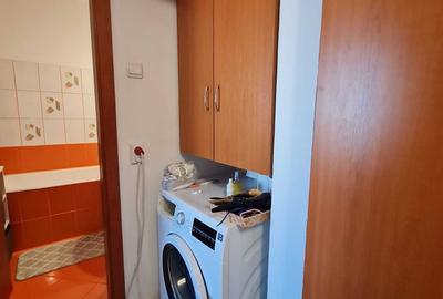 Apartament cu 3 camere semidecomandat în Astra - 2