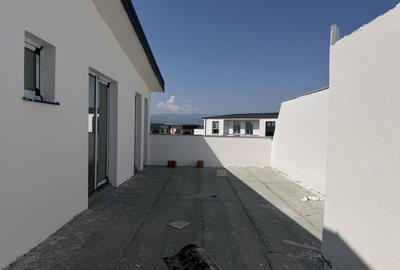 Penthouse cu 4 camere decomandat în Șelimbăr - 2