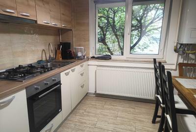 Apartament cu 2 camere semidecomandat în Micro 16