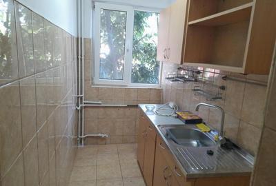 Apartament cu 3 camere semidecomandat în Dacia - 12