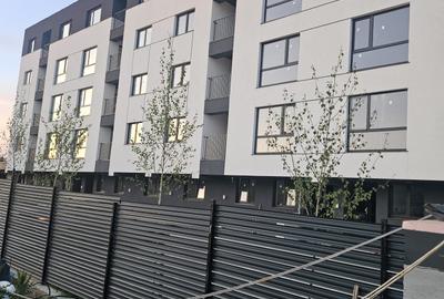 Apartament cu 3 camere decomandat în Prelungirea Ghencea