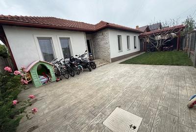 Casă cu Teren 350 Mp în Șag - 1