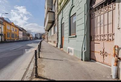 Garsonieră semidecomandată, mobilată în Centrul Istoric