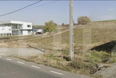 Teren de 2481 mp, în Ernei