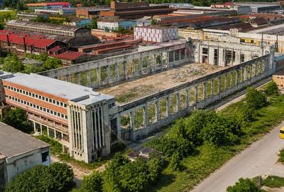 Spațiu industrial, de 9,800 mp, în Astra - 3