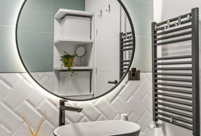 Apartament cu 4 camere decomandat în Băneasa