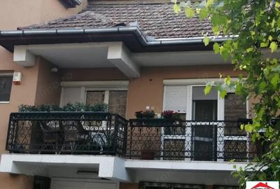 Casă cu Teren 375 Mp în Central
