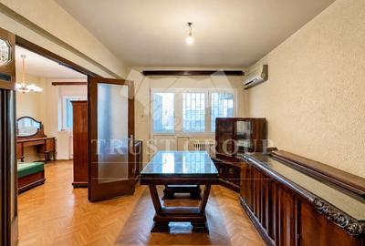 Apartament cu 2 camere semidecomandat în Cișmigiu