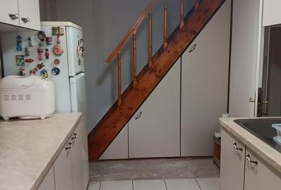 Casă cu 3 camere cu Teren 317 Mp în Colentina