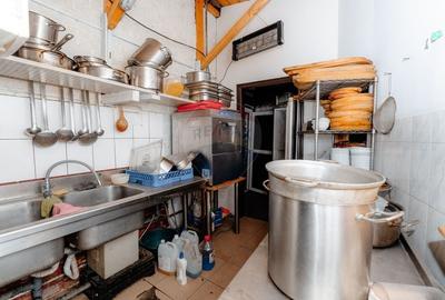 Casă individuală cu 7 camere cu Teren 384 Mp în Central - 7