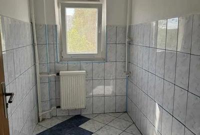 Apartament cu 2 camere semidecomandat în Pantelimon