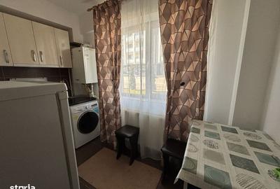 Garsonieră decomandată în Valea Adâncă