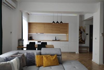 Apartament cu 2 camere decomandat în Ultracentral