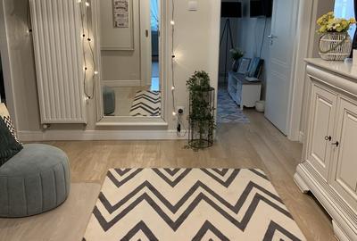 Apartament cu 4 camere decomandat în Central - 2