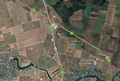 Teren agricol intravilan de 4347 mp, în Ștefăneștii de Jos