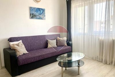 Apartament cu 2 camere decomandat, mobilat în Central
